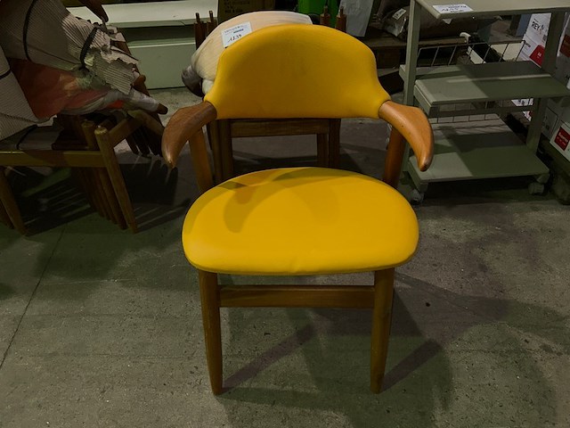 2 stoelen - afbeelding 1 van  5