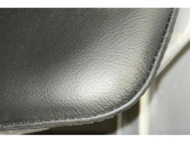 2 stoelen - afbeelding 3 van  5