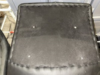 2 stoelen - afbeelding 4 van  5