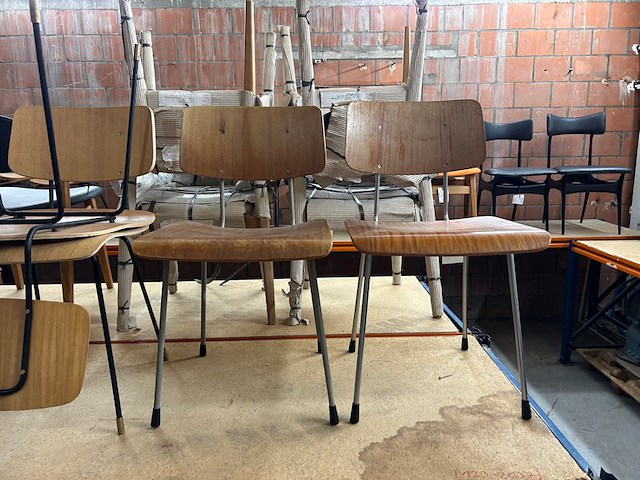 2 stoelen - afbeelding 1 van  5