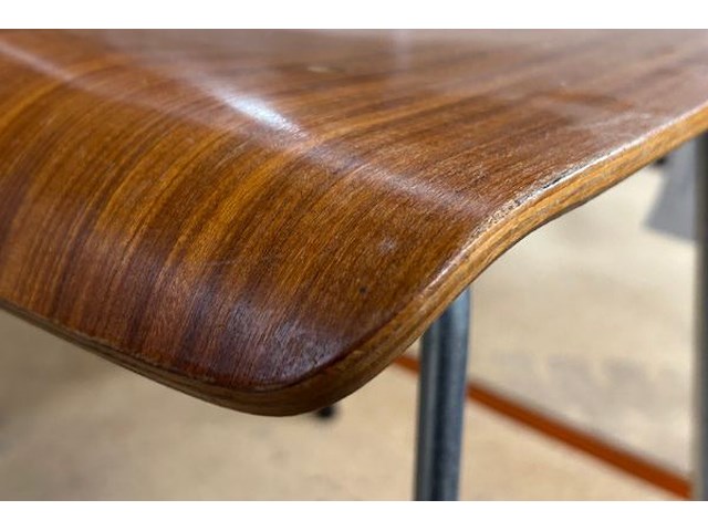 2 stoelen - afbeelding 3 van  5