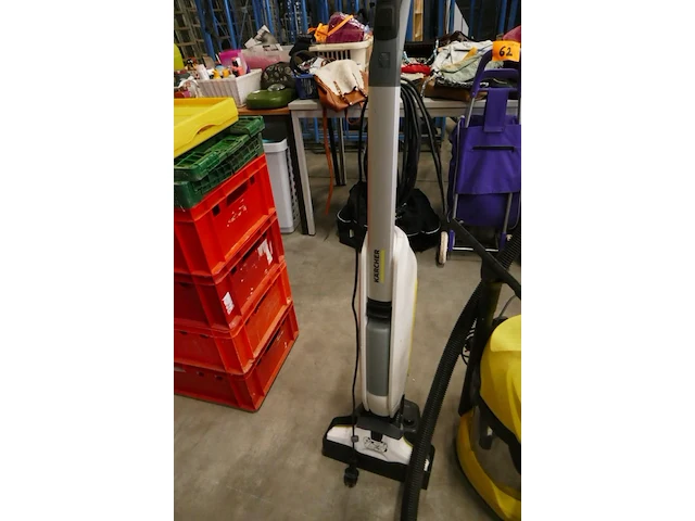 2 stofzuigers karcher - afbeelding 2 van  3