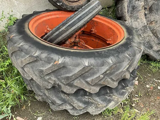 2 stuks dubbelluchtwielen met velgen continental - afbeelding 1 van  5