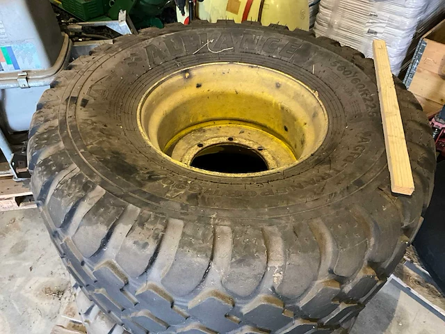 2 stuks tractorwielen - afbeelding 3 van  9