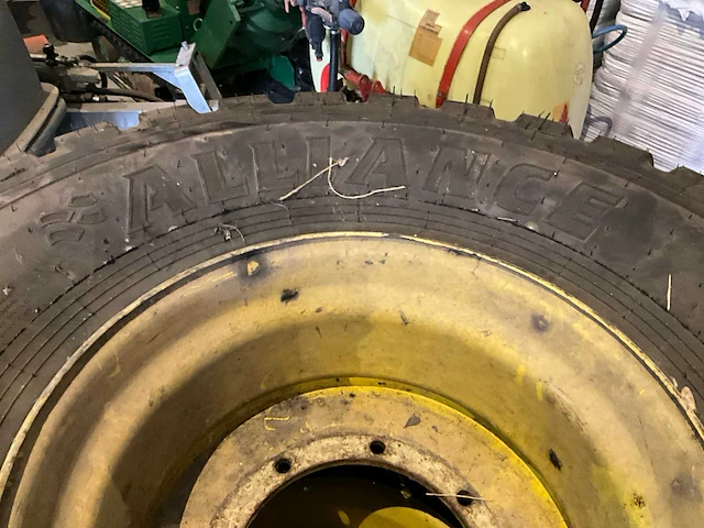 2 stuks tractorwielen - afbeelding 7 van  9
