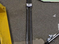 2 stutten - afbeelding 1 van  1