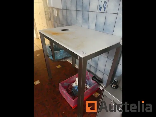 2 tafels voorbereiding in roestvrij staal - afbeelding 5 van  7