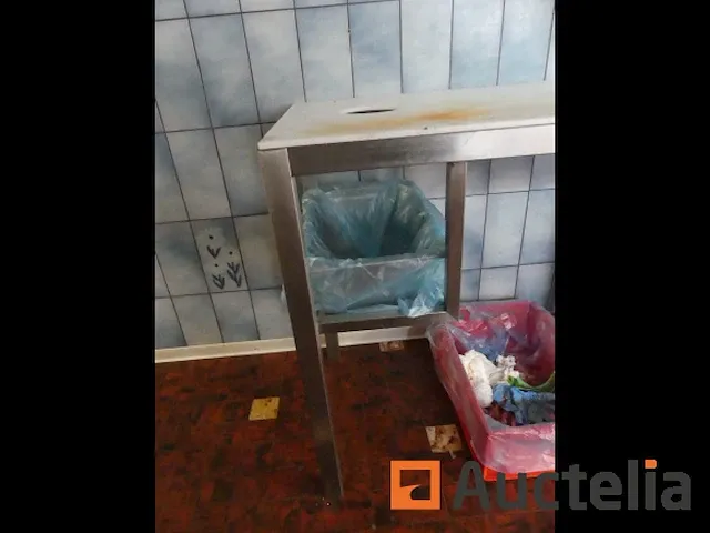 2 tafels voorbereiding in roestvrij staal - afbeelding 6 van  7