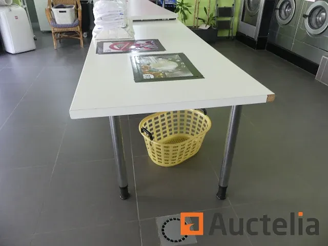 2 tafels werk - afbeelding 3 van  4