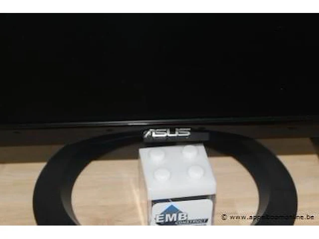 2 tft schermen asus, zonder toebehoren - afbeelding 2 van  2