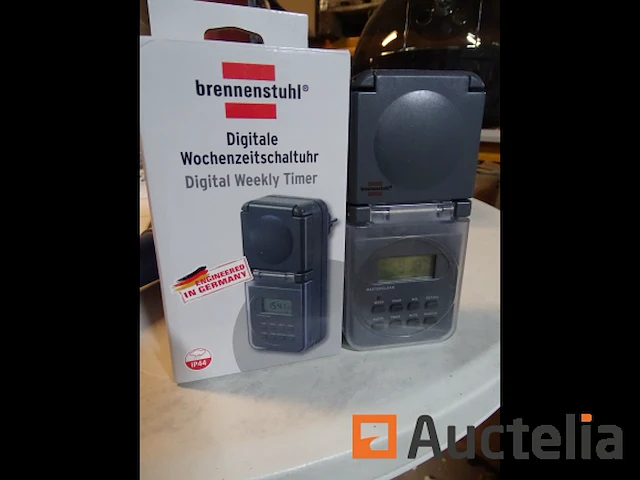 2 timers met brennenstuhl stopcontact - afbeelding 1 van  4