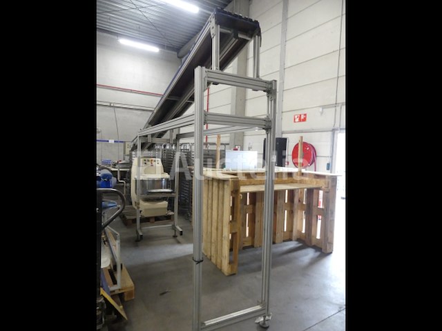 2 transportbanden - afbeelding 1 van  7