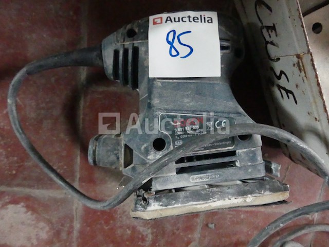 2 trillende schuurmachines - afbeelding 2 van  7