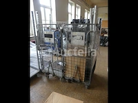 2 trolleys - afbeelding 1 van  8