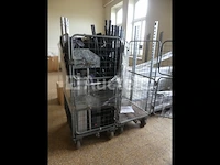 2 trolleys - afbeelding 3 van  8