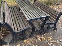 2 tuinbanken plus tuintafel - afbeelding 1 van  1
