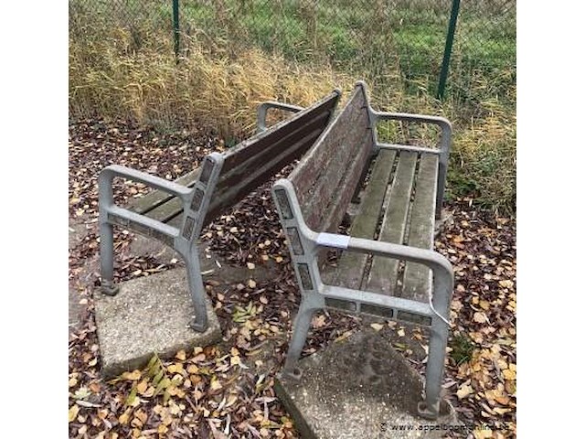 2 tuinbanken - afbeelding 1 van  1