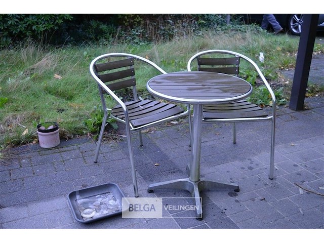 2 tuinstoelen met ronde tafel - afbeelding 1 van  4
