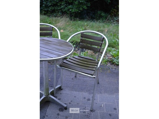 2 tuinstoelen met ronde tafel - afbeelding 3 van  4