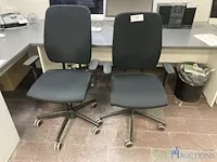 2 typiste stoelen - afbeelding 1 van  3