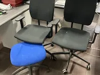 2 typiste stoelen - afbeelding 1 van  5