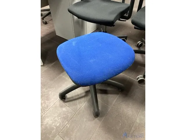 2 typiste stoelen - afbeelding 4 van  5