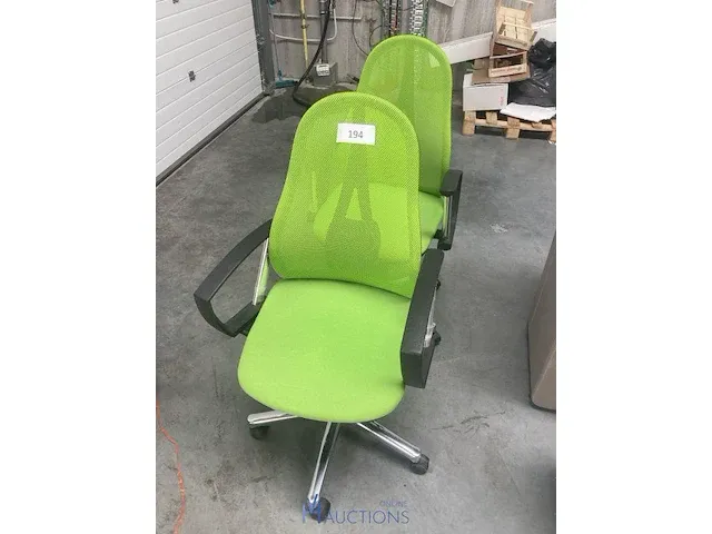 2 typiste stoelen - afbeelding 1 van  3