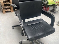 2 typistestoelen - afbeelding 1 van  4