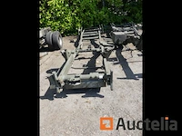 2 unimog vrachtwagen chassis unimog - mercedes 4x4 - vracht - afbeelding 3 van  9