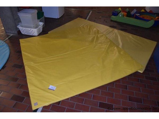 2 valmatten - afbeelding 1 van  1