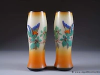 2 vases