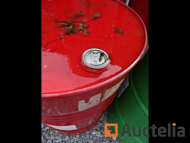 2 vaten van 200 l rood - afbeelding 1 van  3