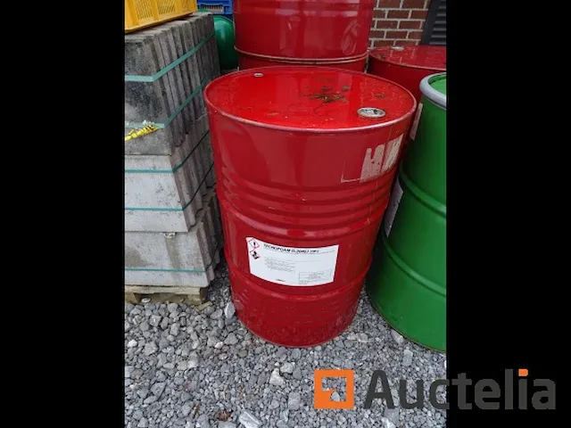 2 vaten van 200 l rood - afbeelding 1 van  3