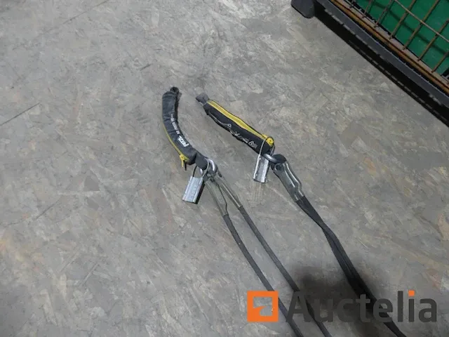 2 veiligheidslijn petzl absorbica 150 - afbeelding 1 van  3
