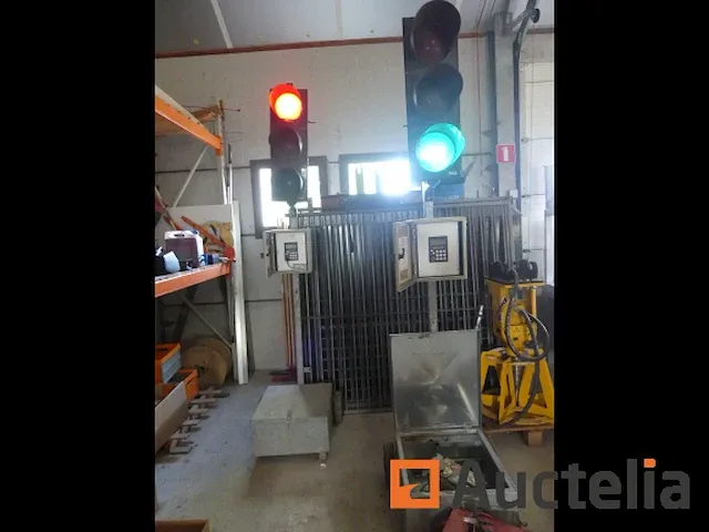 2 verkeer lamps sila lq 206 - afbeelding 4 van  8