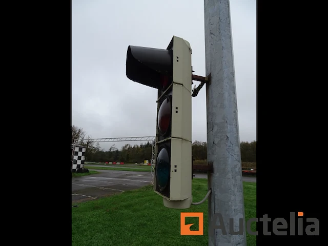2 verkeerslichten - afbeelding 7 van  7