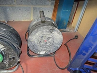 2 verlengkabels op haspel - afbeelding 4 van  5