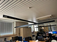 2 verlichtingen - afbeelding 1 van  3