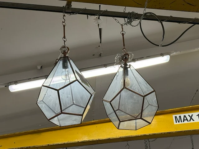 2 verlichtingen - afbeelding 1 van  11