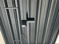 2 verlichtingsframes aan plafond - afbeelding 3 van  4