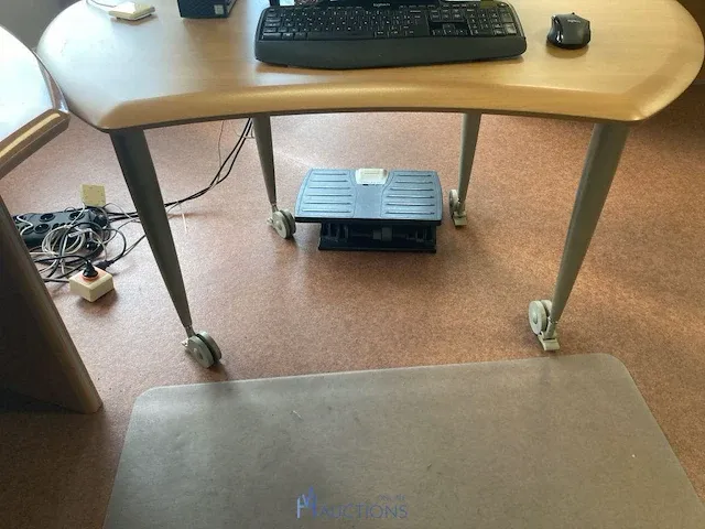 2 verrijdbare bureautafeltjes - afbeelding 4 van  4