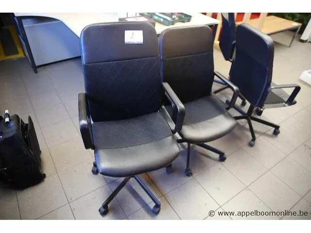2 verrijdbare burostoelen - afbeelding 1 van  1