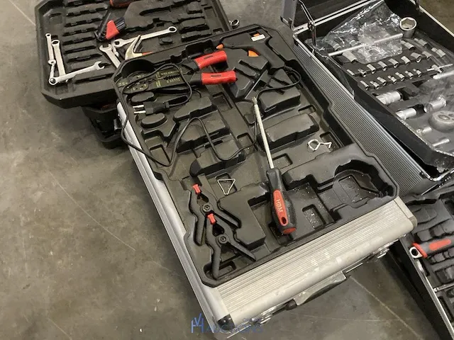 2 verrijdbare gereedschapskoffers hbm - afbeelding 9 van  10