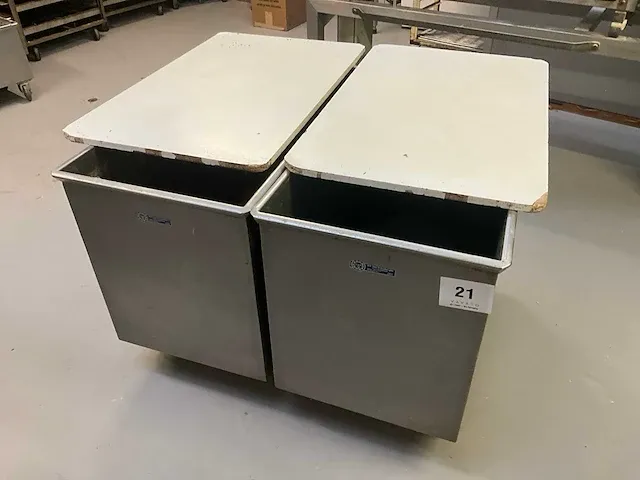 2 verrijdbare inox vulbakken - afbeelding 2 van  5