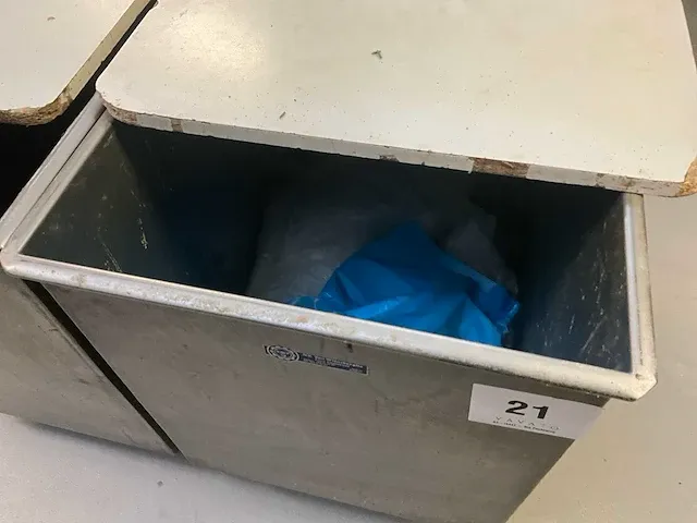 2 verrijdbare inox vulbakken - afbeelding 3 van  5