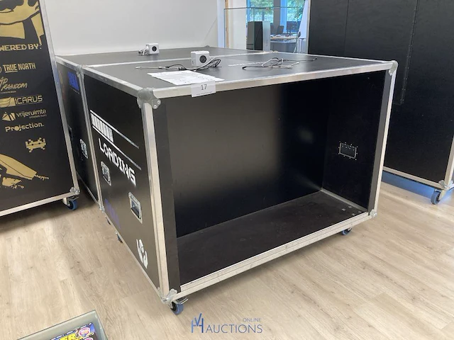 2 verrijdbare open flightcases - afbeelding 1 van  5