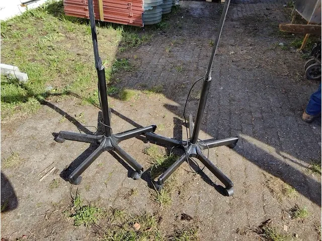 2 verrijdbare schoonheidslampen yc-878led - afbeelding 2 van  7