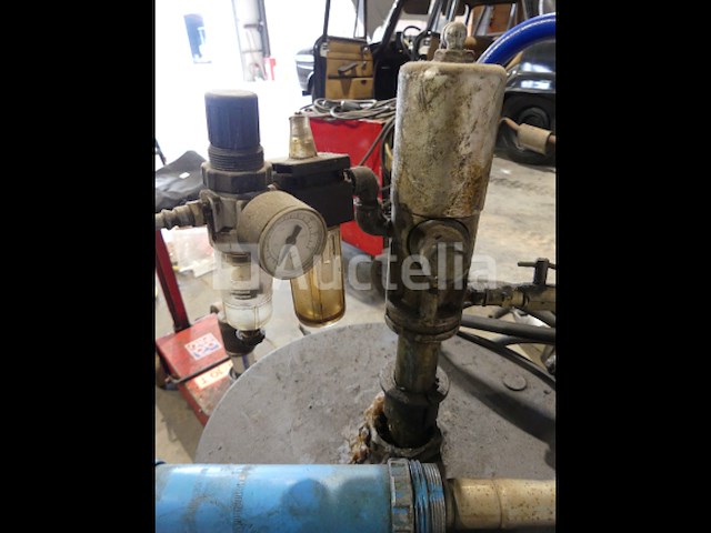 2 vetvaten met pomp - afbeelding 3 van  10