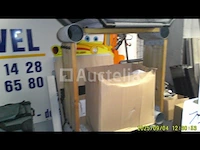 2 vierkante houten plantenbakken - afbeelding 1 van  4