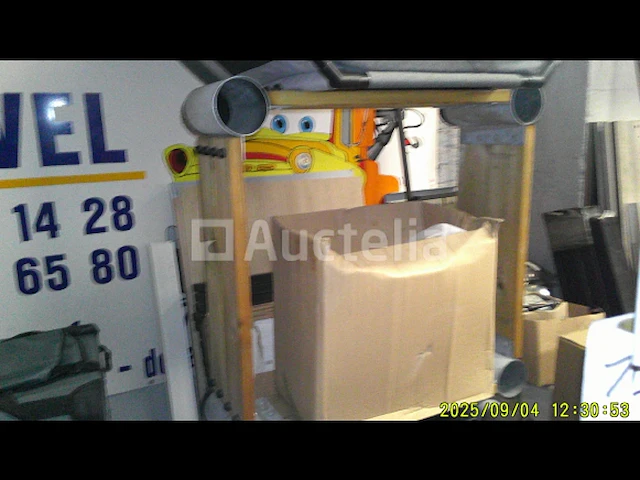 2 vierkante houten plantenbakken - afbeelding 4 van  4